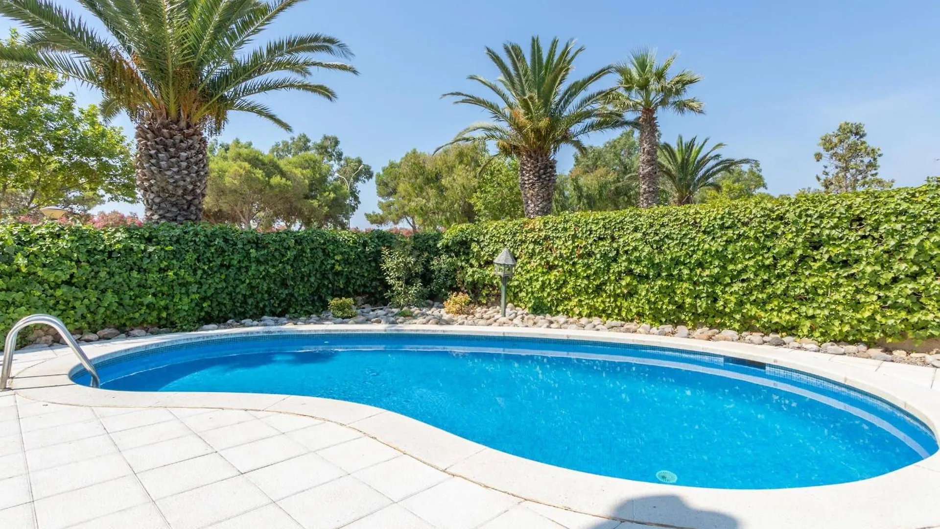 Casa De Lujo En Primera Linea: Piscina, A/A, Wi-Fi, Barbacoa, Jardin, 50M De La Playa. - Es-89-113 Sant Pere Pescador Holiday home